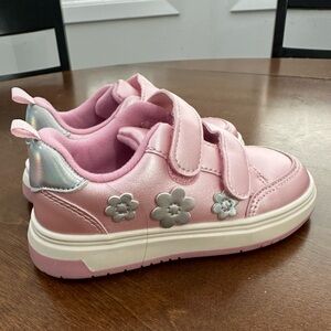 Old Navy Sneakers size 7 toddler